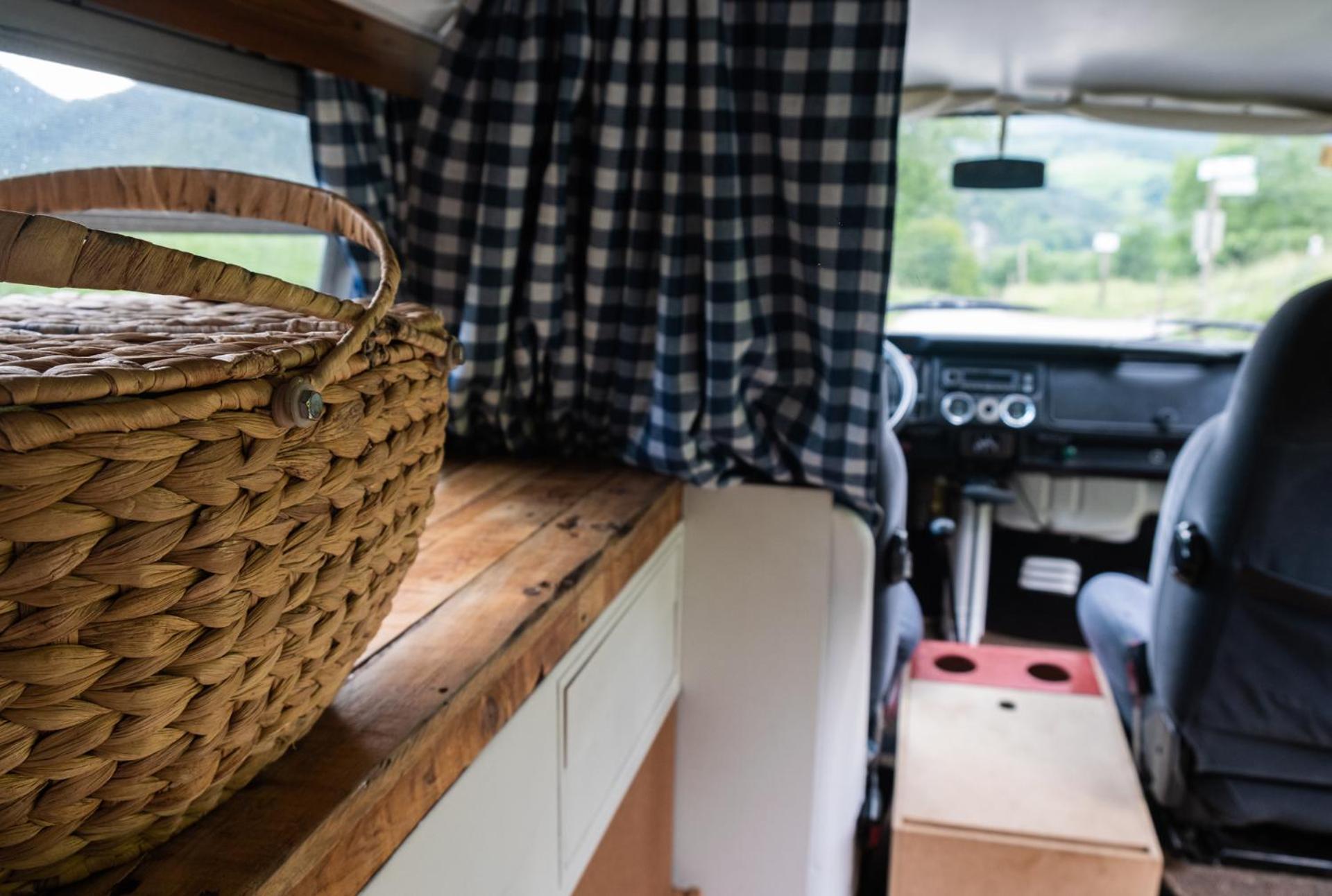 Retro Vw Kombi T2 Campervan L'Hospitalet de Llobregat Eksteriør billede
